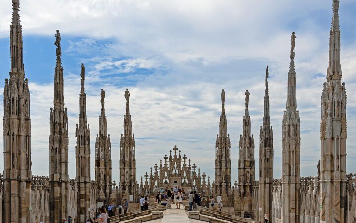 Annunci gay Milano: cosa si nasconde dietro?