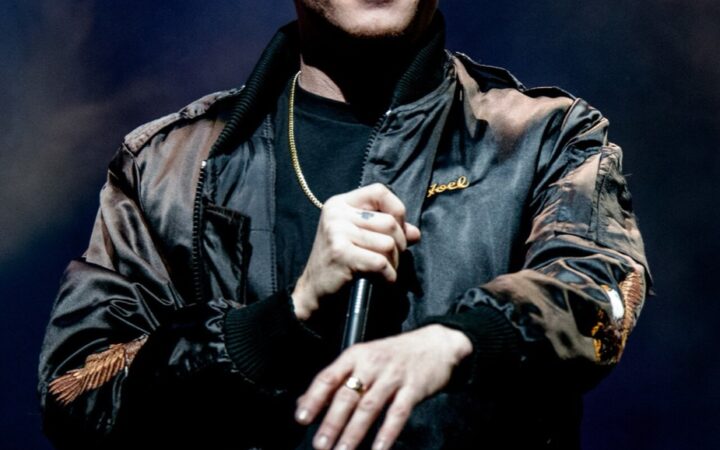 Il rapper Macklemore ha un passato da escort gay?