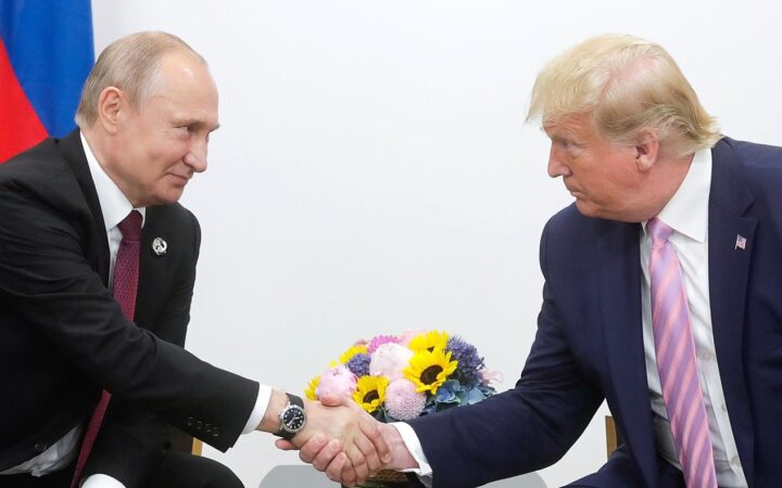La strana coppia gay: Putin e Trump!